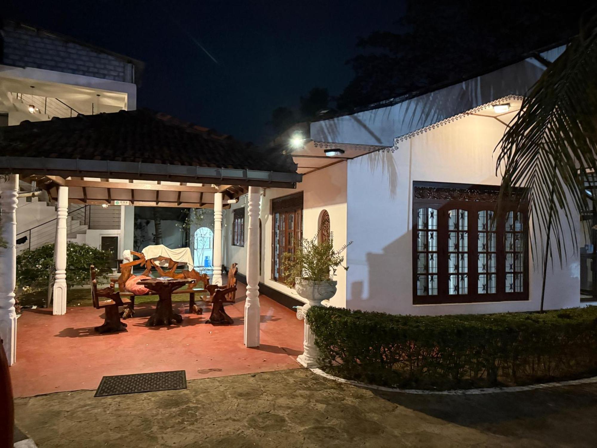 Shimada Villa Bentota Exteriör bild